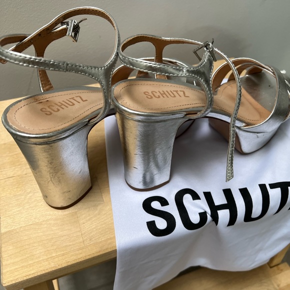 Schutz silver platform sandal 8.5 - Picture 3 of 3